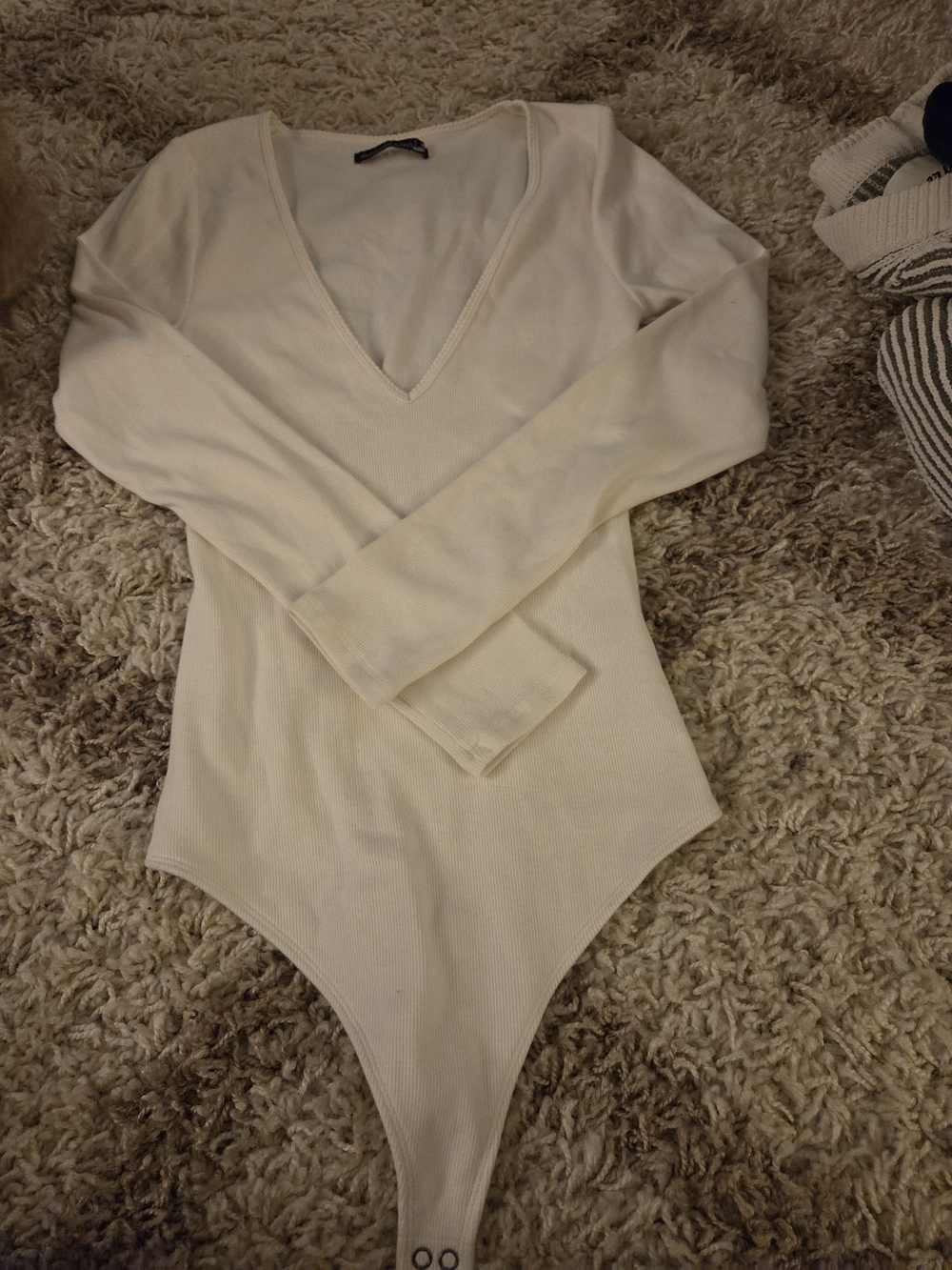 Abercrombie & Fitch Cream Long Sleeve V-Neck Bodysuit